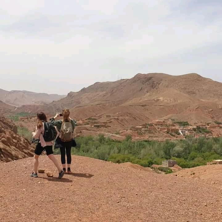 Kasbah Ait Arbi Hotell Ait Ougliff Exteriör bild