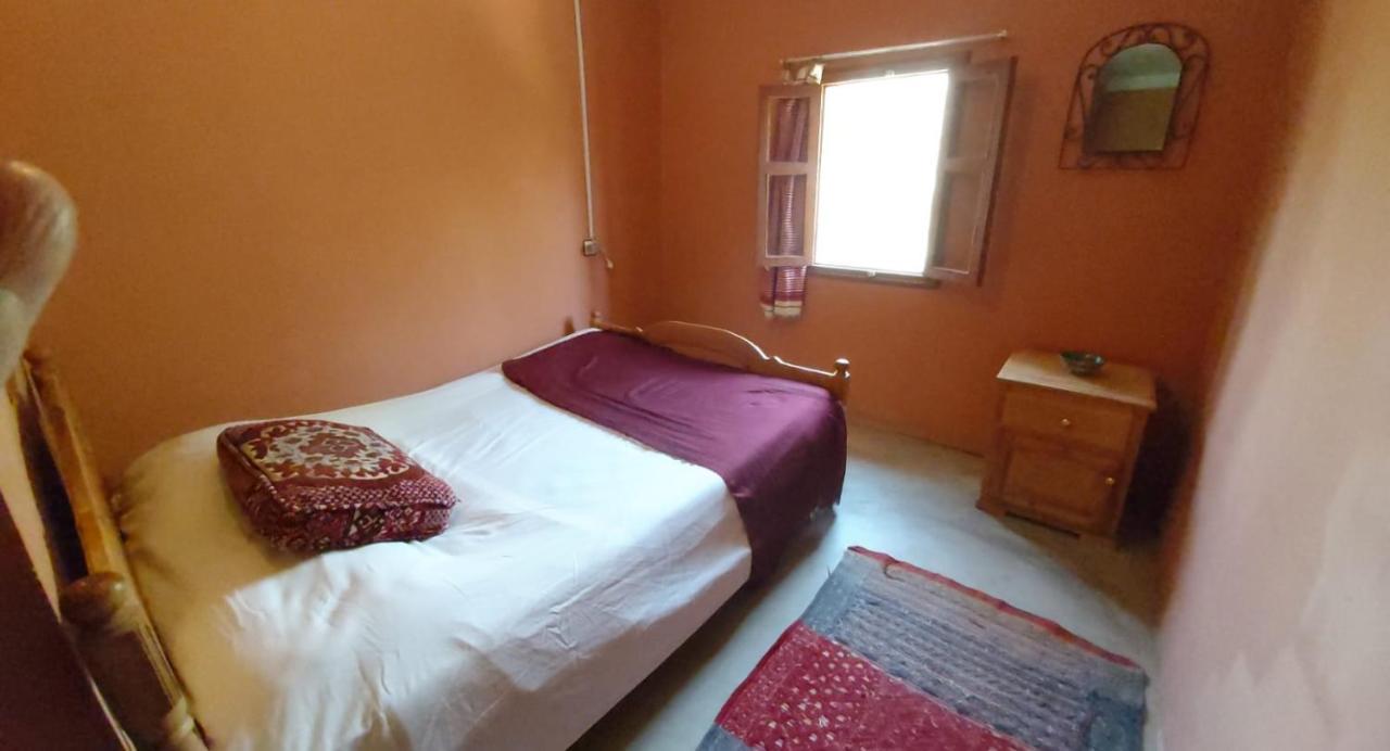Kasbah Ait Arbi Hotell Ait Ougliff Exteriör bild
