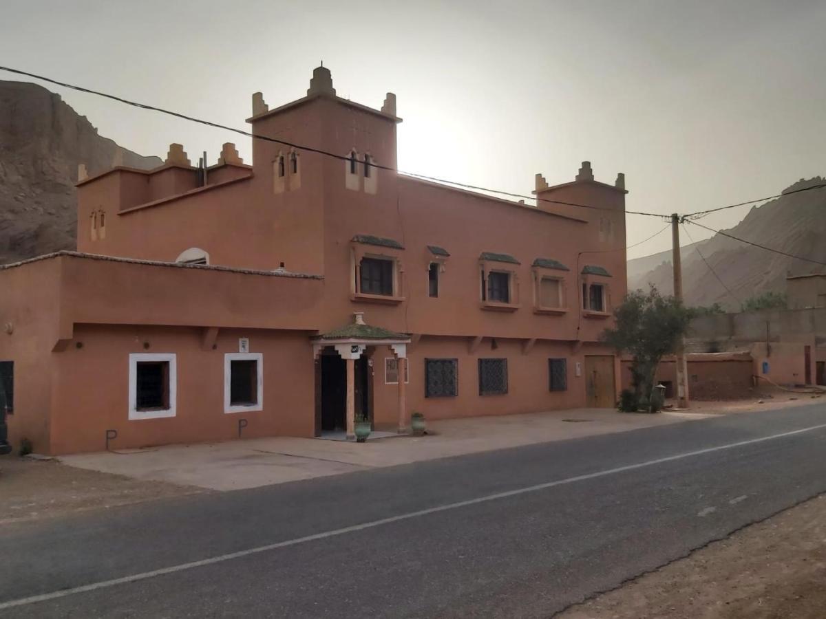 Kasbah Ait Arbi Hotell Ait Ougliff Exteriör bild