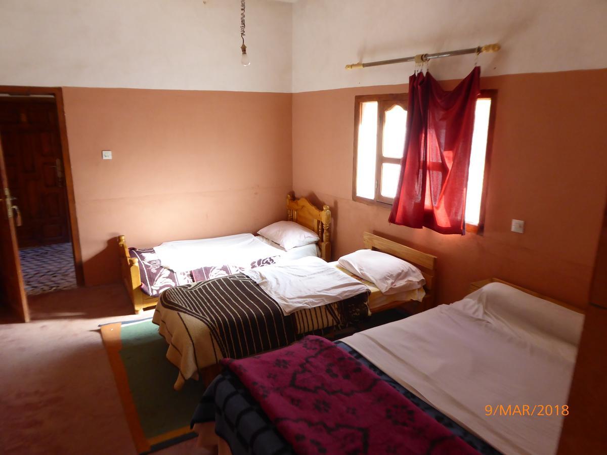 Kasbah Ait Arbi Hotell Ait Ougliff Exteriör bild