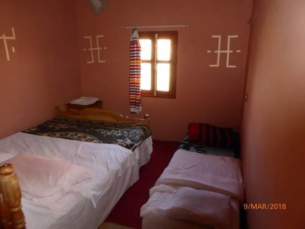 Kasbah Ait Arbi Hotell Ait Ougliff Exteriör bild